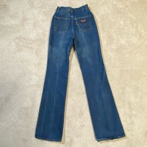 Vintage Big E LEVIS maroon  label flare, high waist rare jeans vintage size 5